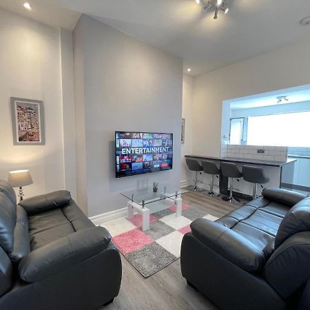 Jacksons Modern Retreat Close To Тайнмут Екстериор снимка