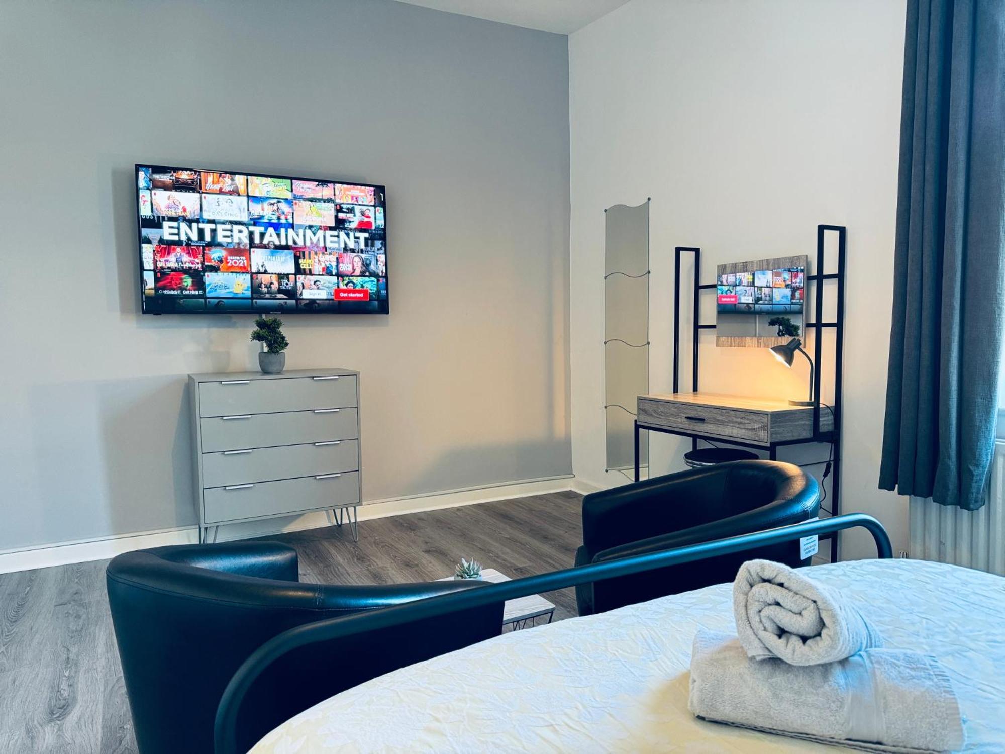 Jacksons Modern Retreat Close To Тайнмут Екстериор снимка