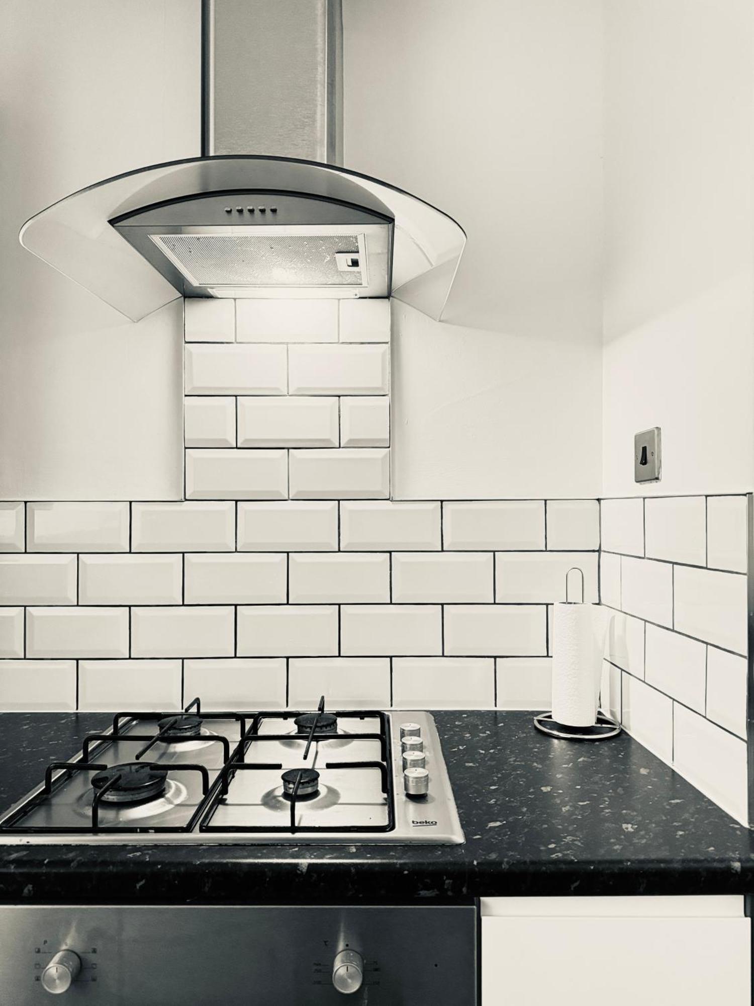 Jacksons Modern Retreat Close To Тайнмут Екстериор снимка