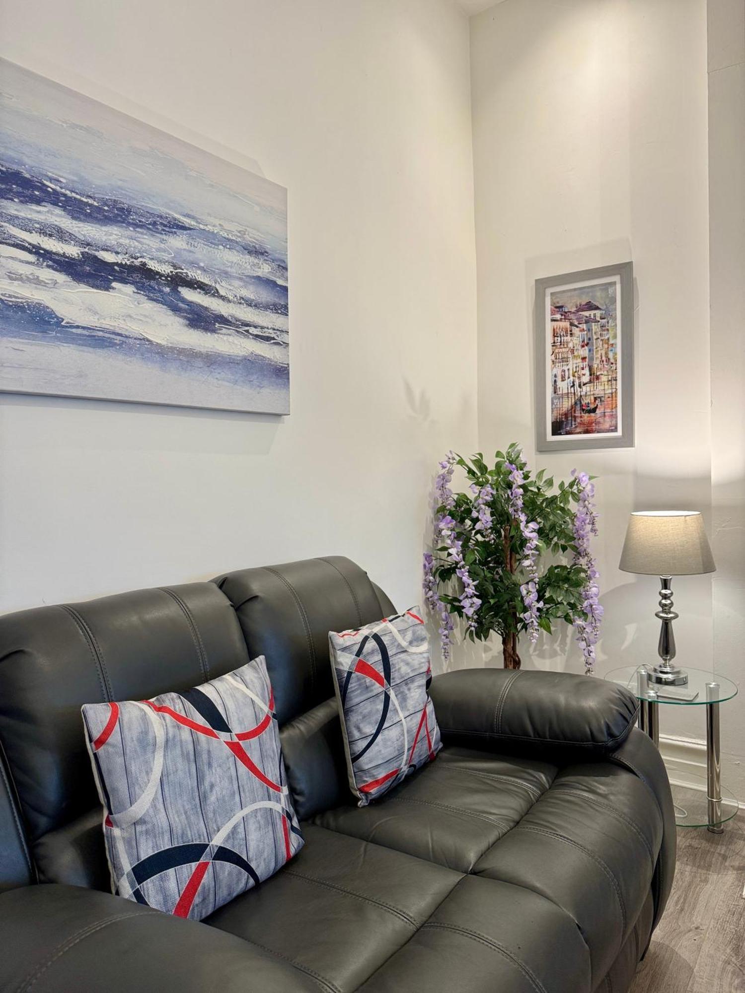 Jacksons Modern Retreat Close To Тайнмут Екстериор снимка